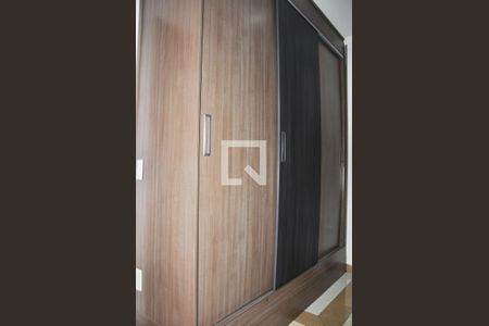 Casa à venda com 229m², 3 quartos e 5 vagas Casa à venda com 229m², 3 quartos e 5 vagasQuarto 01 com Closet e Suite