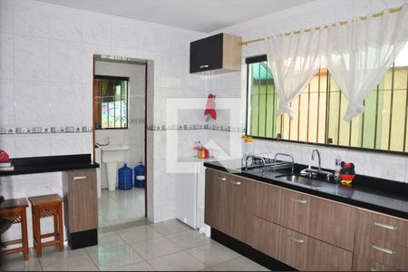 Casa à venda com 229m², 3 quartos e 5 vagas Casa à venda com 229m², 3 quartos e 5 vagasCozinha