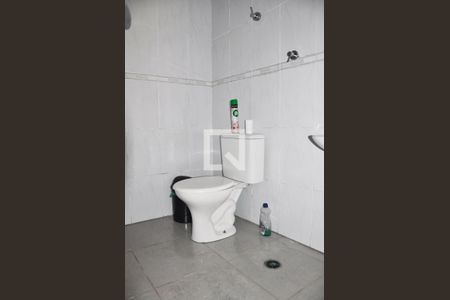 Casa à venda com 229m², 3 quartos e 5 vagas Casa à venda com 229m², 3 quartos e 5 vagasBanheiro de Serviço