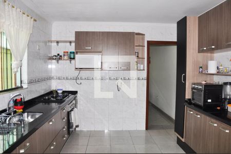 Casa à venda com 229m², 3 quartos e 5 vagas Casa à venda com 229m², 3 quartos e 5 vagasCozinha