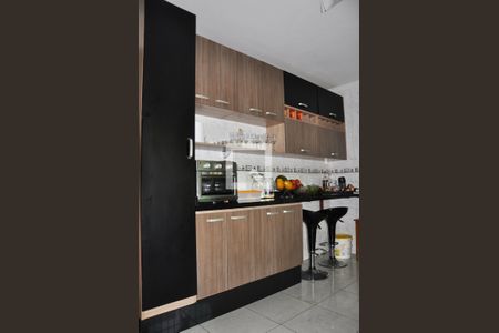 Casa à venda com 229m², 3 quartos e 5 vagas Casa à venda com 229m², 3 quartos e 5 vagasCozinha