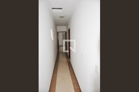 Casa à venda com 229m², 3 quartos e 5 vagas Casa à venda com 229m², 3 quartos e 5 vagasCorredor