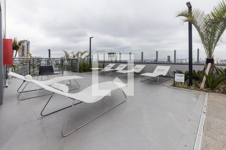 Apartamento à venda com 31m², 1 quarto e sem vagaPiscina