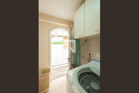 Casa à venda com 493m², 4 quartos e 4 vagas Casa à venda com 493m², 4 quartos e 4 vagasÁrea de Serviço