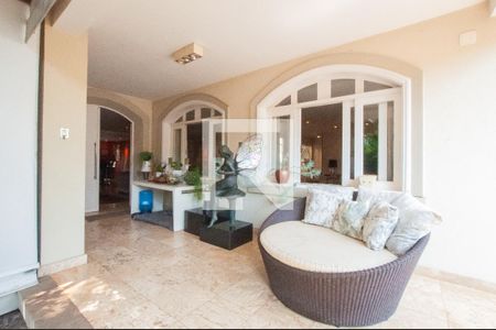 Casa à venda com 493m², 4 quartos e 4 vagas Casa à venda com 493m², 4 quartos e 4 vagasVaranda da Sala