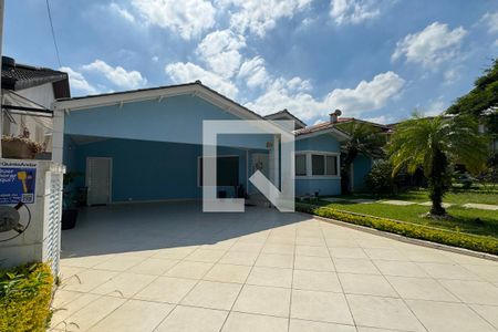 Casa de condomínio à venda com 351m², 3 quartos e 4 vagasFachada