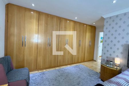 Casa de condomínio à venda com 351m², 3 quartos e 4 vagasSuíte 1