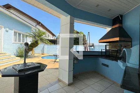 Casa de condomínio à venda com 351m², 3 quartos e 4 vagasChurrasqueira