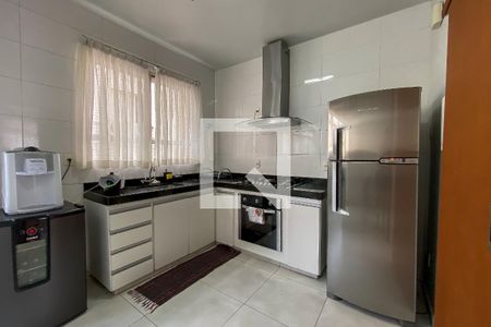 Apartamento à venda com 211m², 4 quartos e 3 vagas Apartamento à venda com 211m², 4 quartos e 3 vagasCozinha
