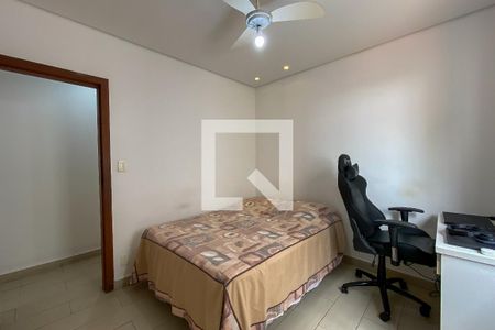 Apartamento à venda com 211m², 4 quartos e 3 vagas Apartamento à venda com 211m², 4 quartos e 3 vagasQuarto 2