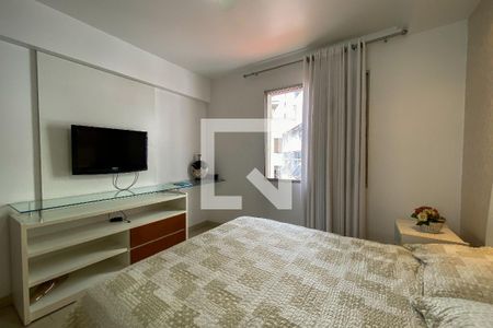Apartamento à venda com 211m², 4 quartos e 3 vagas Apartamento à venda com 211m², 4 quartos e 3 vagasSuíte