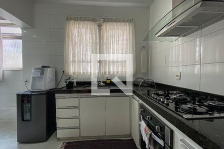 Apartamento à venda com 211m², 4 quartos e 3 vagas Apartamento à venda com 211m², 4 quartos e 3 vagasCozinha