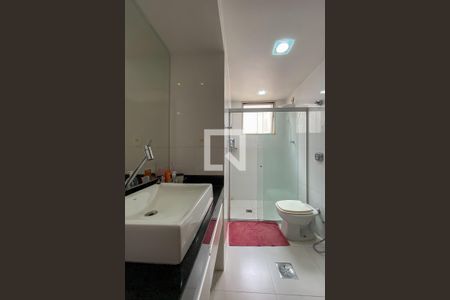 Apartamento à venda com 211m², 4 quartos e 3 vagas Apartamento à venda com 211m², 4 quartos e 3 vagasBanheiro