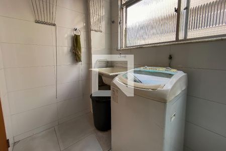 Apartamento à venda com 211m², 4 quartos e 3 vagas Apartamento à venda com 211m², 4 quartos e 3 vagasÁrea de Serviço
