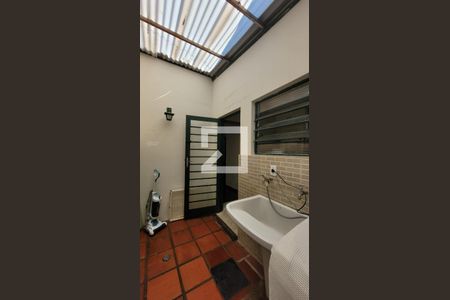 Casa à venda com 145m², 3 quartos e 2 vagas Casa à venda com 145m², 3 quartos e 2 vagasÁrea de Serviço