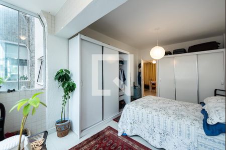 Quarto de apartamento para alugar com 2 quartos, 67m² em  Ponta da Praia, Santos