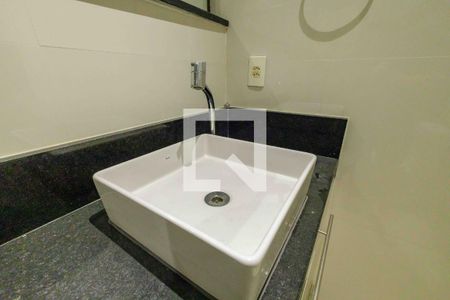 Apartamento à venda com 365m², 4 quartos e 3 vagasBanheiro da Suíte da Cobertura