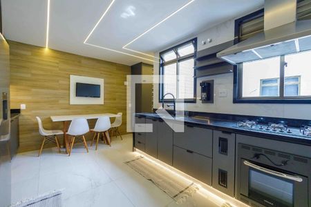 Apartamento à venda com 365m², 4 quartos e 3 vagasCozinha