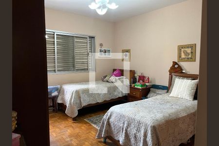 Casa à venda com 200m², 4 quartos e 2 vagasSuite 1