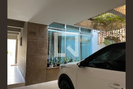 Casa à venda com 200m², 4 quartos e 2 vagasGaragem