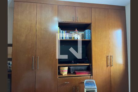 Casa à venda com 200m², 4 quartos e 2 vagasSuite 1