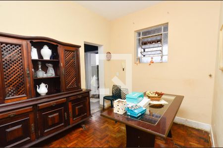 Casa à venda com 400m², 5 quartos e 1 vaga Casa à venda com 400m², 5 quartos e 1 vagaCopa