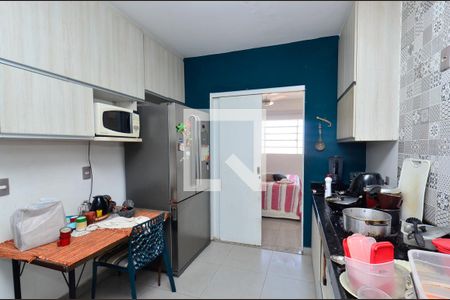 Casa à venda com 400m², 5 quartos e 1 vaga Casa à venda com 400m², 5 quartos e 1 vagaCozinha