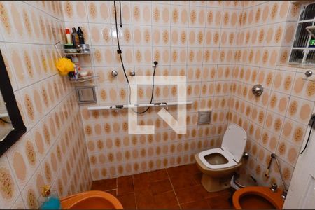 Casa à venda com 400m², 5 quartos e 1 vaga Casa à venda com 400m², 5 quartos e 1 vagaBanheiro 1