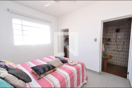 Casa à venda com 400m², 5 quartos e 1 vaga Casa à venda com 400m², 5 quartos e 1 vagaQuarto 5