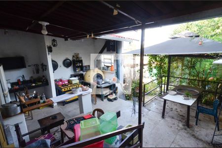 Casa à venda com 400m², 5 quartos e 1 vaga Casa à venda com 400m², 5 quartos e 1 vagaÁrea de serviço