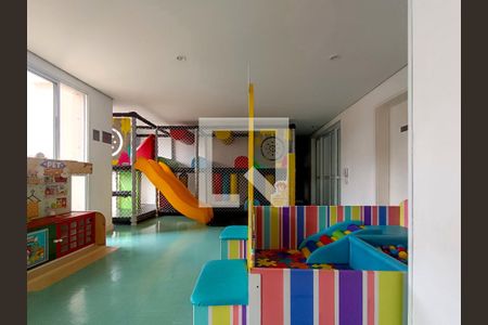 Apartamento à venda com 192m², 2 quartos e 3 vagas Apartamento à venda com 192m², 2 quartos e 3 vagasÁrea comum - Brinquedoteca