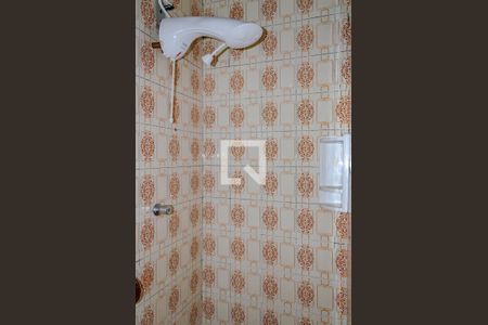 Banheiro de kitnet/studio para alugar com 1 quarto, 15m² em Trindade, Florianópolis