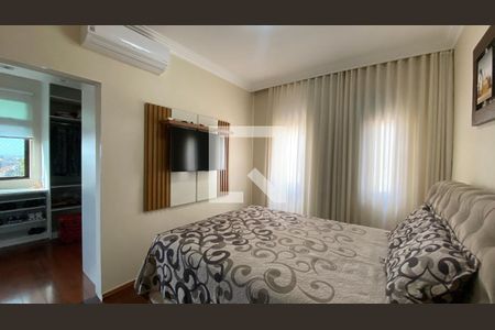 Apartamento à venda com 246m², 3 quartos e 4 vagas Apartamento à venda com 246m², 3 quartos e 4 vagasQuarto Suíte