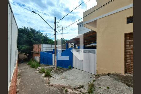 Casa à venda com 336m², 6 quartos e 3 vagas Casa à venda com 336m², 6 quartos e 3 vagasFachada - Casa 3
