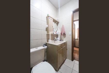 Casa à venda com 95m², 3 quartos e 2 vagas Casa à venda com 95m², 3 quartos e 2 vagasBanheiro