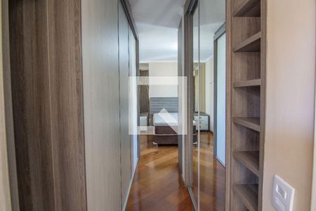 Apartamento à venda com 222m², 3 quartos e 4 vagasCloset da suíte 1
