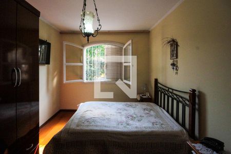 Casa à venda com 200m², 3 quartos e 3 vagas Casa à venda com 200m², 3 quartos e 3 vagasQuarto 1
