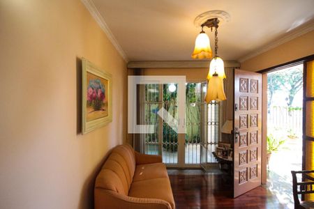 Casa à venda com 200m², 3 quartos e 3 vagas Casa à venda com 200m², 3 quartos e 3 vagasSala
