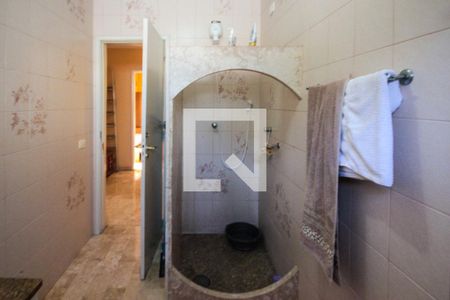 Casa à venda com 200m², 3 quartos e 3 vagas Casa à venda com 200m², 3 quartos e 3 vagasBanheiro Social
