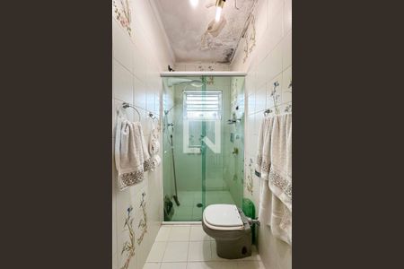 Casa à venda com 130m², 2 quartos e 3 vagas Casa à venda com 130m², 2 quartos e 3 vagasBanheiro da Suíte