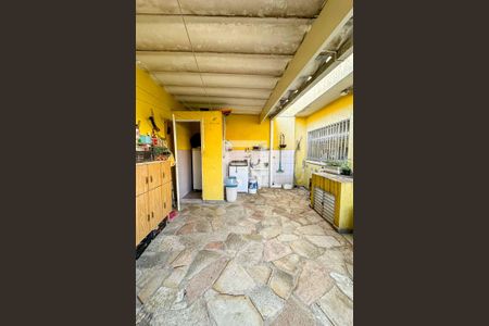 Casa à venda com 130m², 2 quartos e 3 vagas Casa à venda com 130m², 2 quartos e 3 vagasÁrea de Serviço