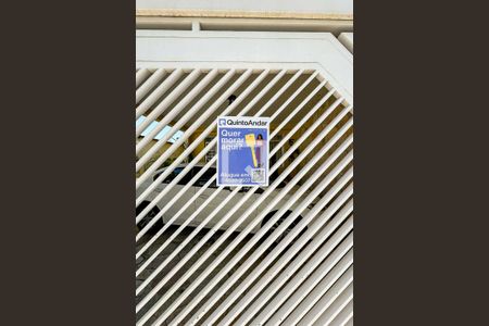 Casa à venda com 130m², 2 quartos e 3 vagas Casa à venda com 130m², 2 quartos e 3 vagasFachada