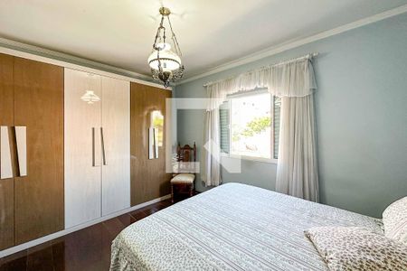 Casa à venda com 130m², 2 quartos e 3 vagas Casa à venda com 130m², 2 quartos e 3 vagasSuíte