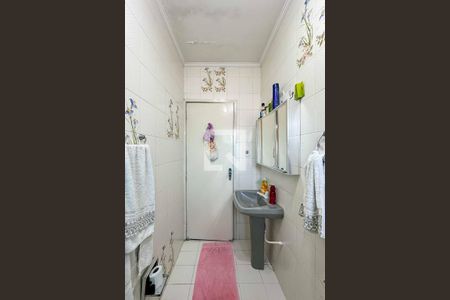 Casa à venda com 130m², 2 quartos e 3 vagas Casa à venda com 130m², 2 quartos e 3 vagasBanheiro da Suíte