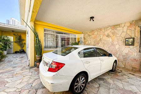 Casa à venda com 130m², 2 quartos e 3 vagas Casa à venda com 130m², 2 quartos e 3 vagasGaragem