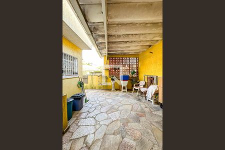 Casa à venda com 130m², 2 quartos e 3 vagas Casa à venda com 130m², 2 quartos e 3 vagasÁrea de Serviço