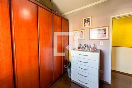 Casa à venda com 130m², 2 quartos e 3 vagas Casa à venda com 130m², 2 quartos e 3 vagasQuarto