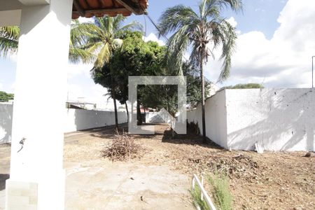 Casa para alugar com 139m², 2 quartos e 4 vagasQuintal