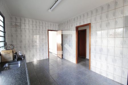Casa para alugar com 139m², 2 quartos e 4 vagasCozinha