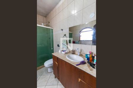 Casa à venda com 200m², 3 quartos e 5 vagas Casa à venda com 200m², 3 quartos e 5 vagasBanheiro da Suíte